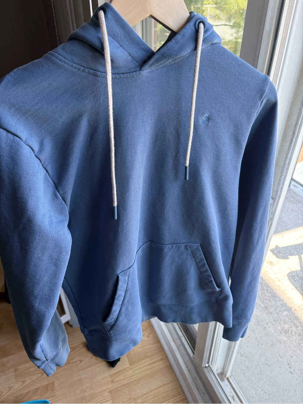 Men's Blue Pullover Hoodie - Scalpers